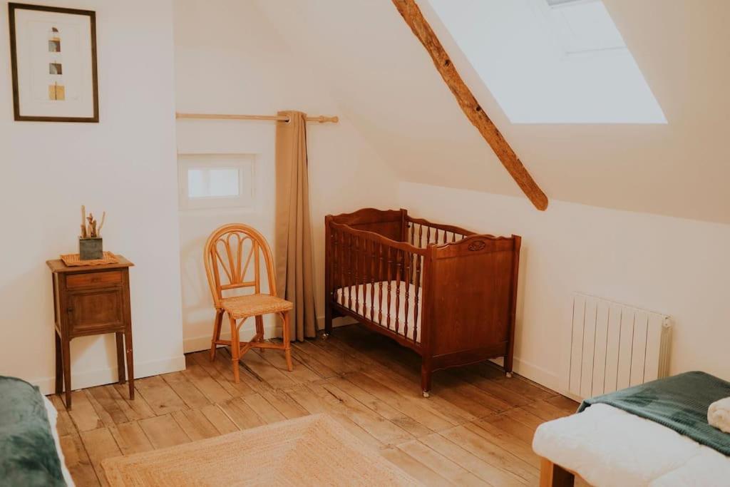 Gite Naturia - Chaumiere De Berringue Plouhinec  Extérieur photo