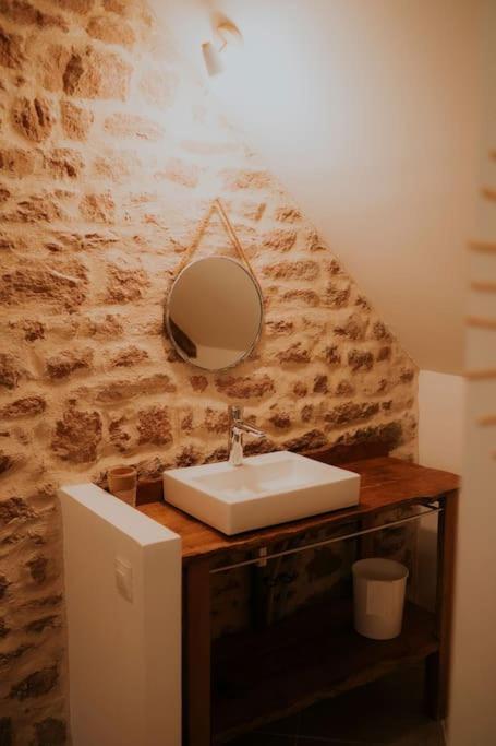 Gite Naturia - Chaumiere De Berringue Plouhinec  Extérieur photo